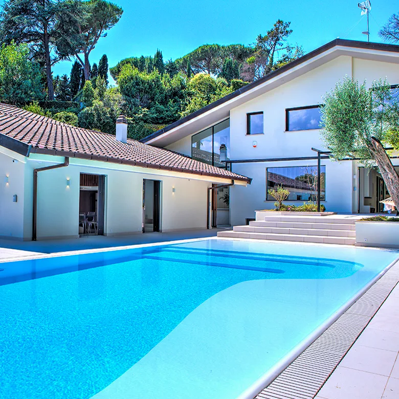 costruzione piscine